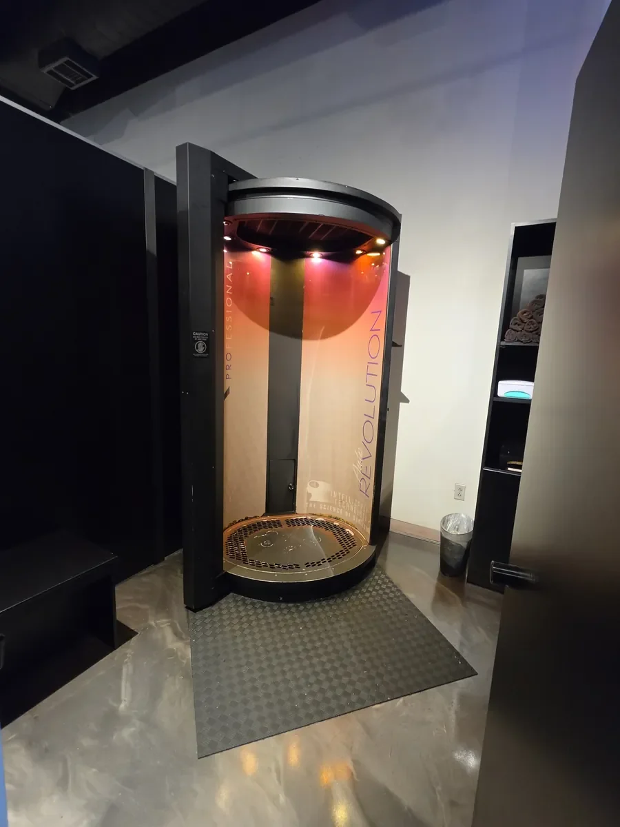 Auto Revolution sunless spray tan booth at Bethel Park