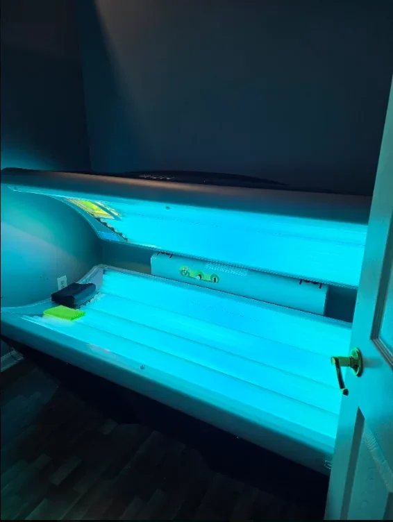 UV tanning bed in a private room at Sunsational Tan Canonsburg