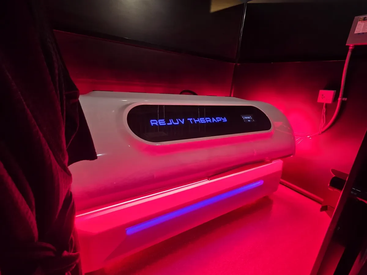 Rejuv red light therapy bed at Sunsational Tan Robinson