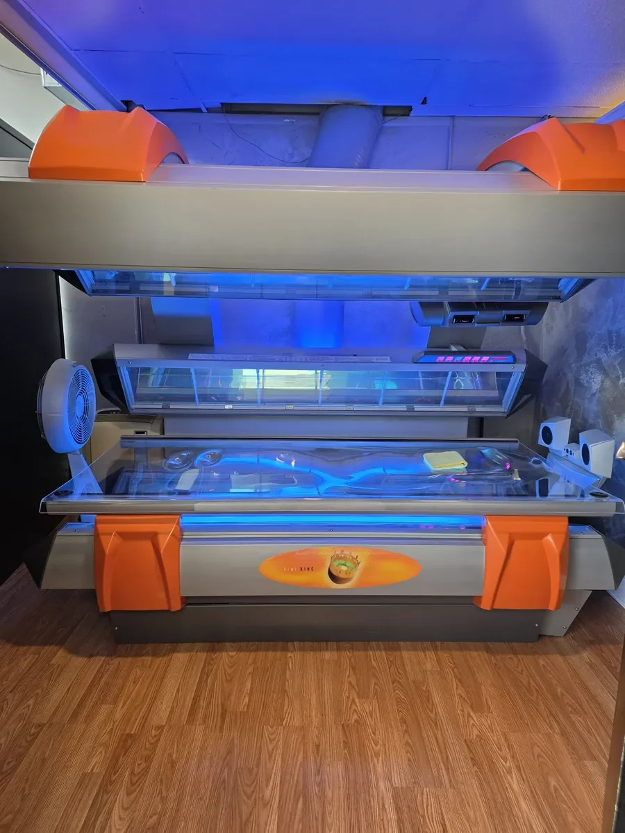 Kiwi King tanning bed at Sunsational Tan Greentree